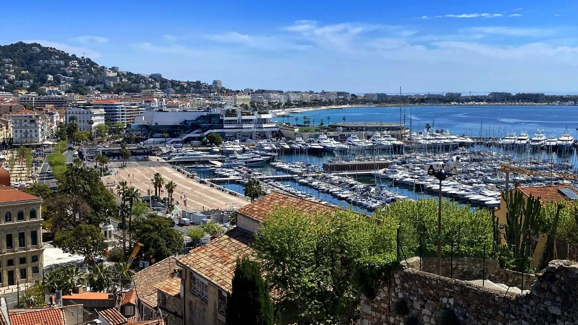 Apt With Terrace In Cannes 5 Min From The Beach Apartment